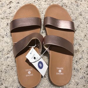 Never worn. Size 8. Shade & Shore sandals.